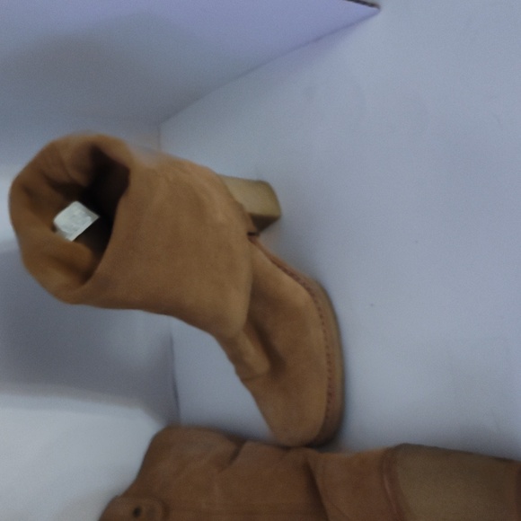 UGG Australia Womens ‘Josie’ Chestnut Convertible Pull on Boots 8M - Picture 12 of 12